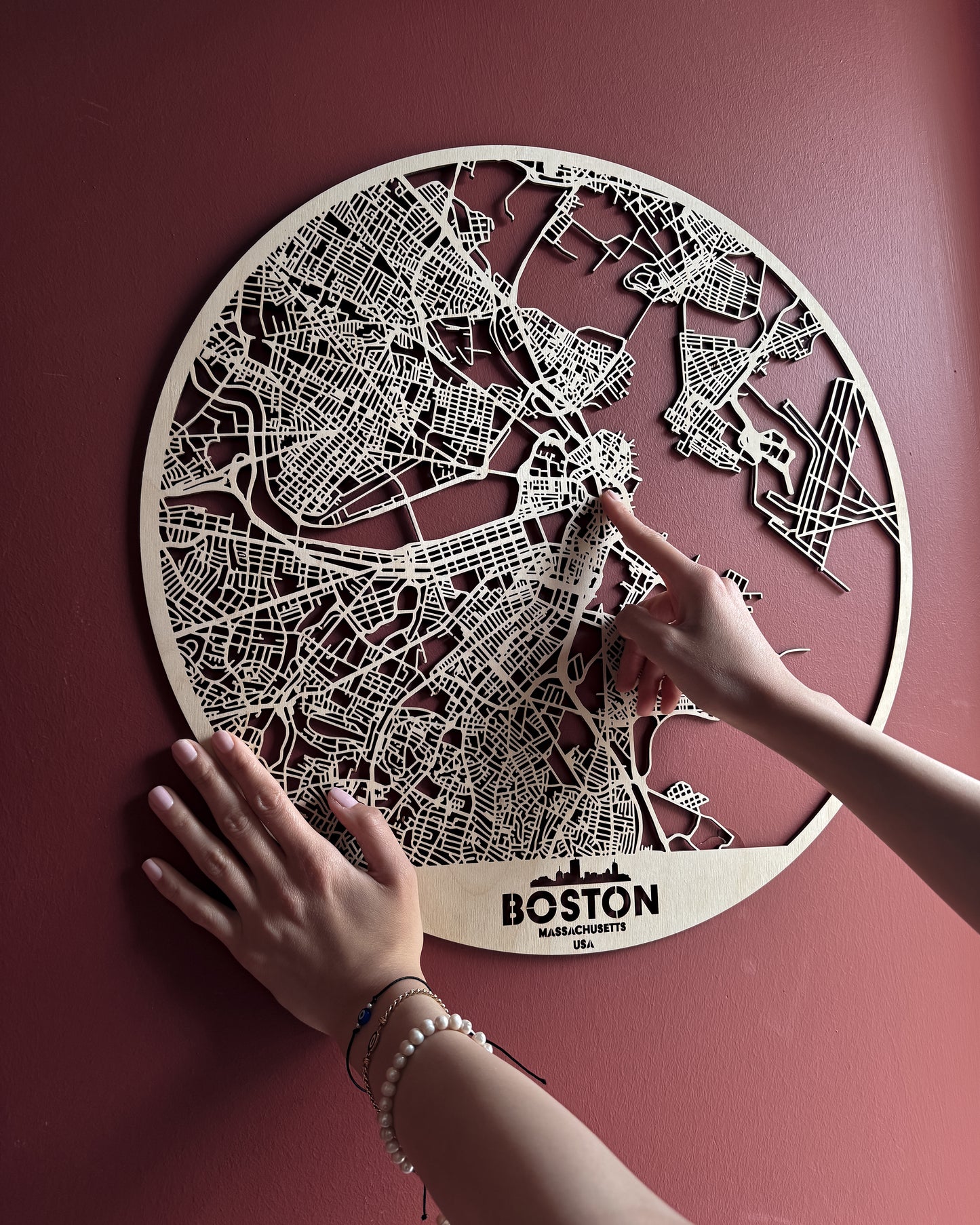 Boston Ahşap Duvar Sanatı – Minimal Soyut Form | Orbit Koleksiyonu