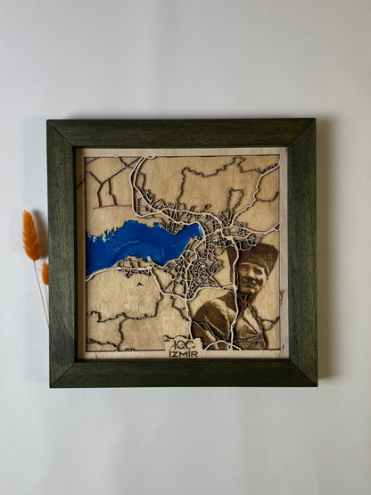 İzmir: Epoksi Ahşap Haritası |Kurtuluş Haritası: İzmir – 9 Eylül 1922 (El Yapımı Ahşap Sanat Eseri)