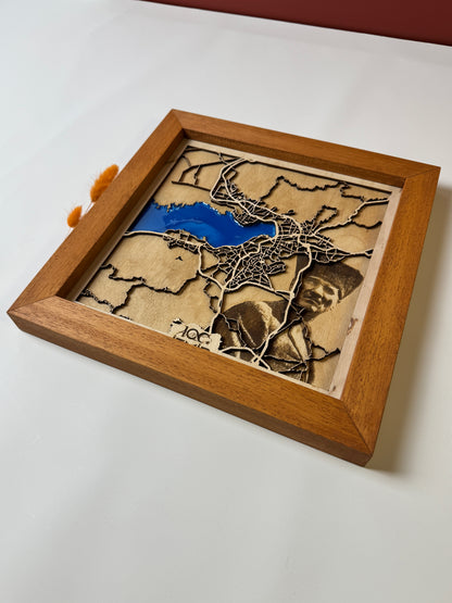 İzmir: Epoksi Ahşap Haritası |Kurtuluş Haritası: İzmir – 9 Eylül 1922 (El Yapımı Ahşap Sanat Eseri)