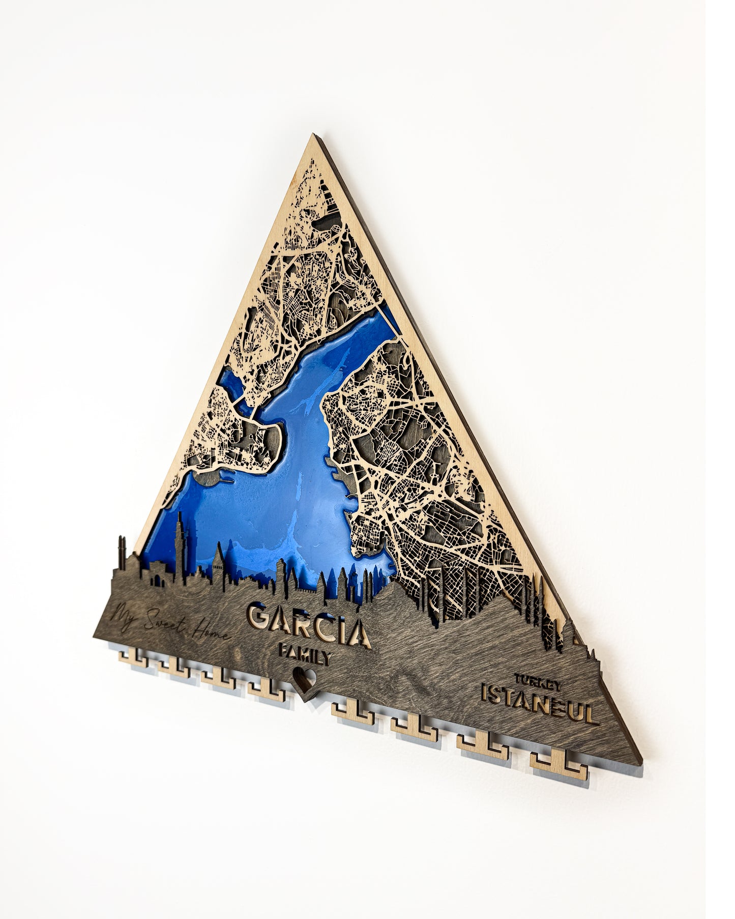 İstanbul Ahşap Anahtarlık – Doğu Batı ile Buluşuyor | City Whispers Koleksiyonu
