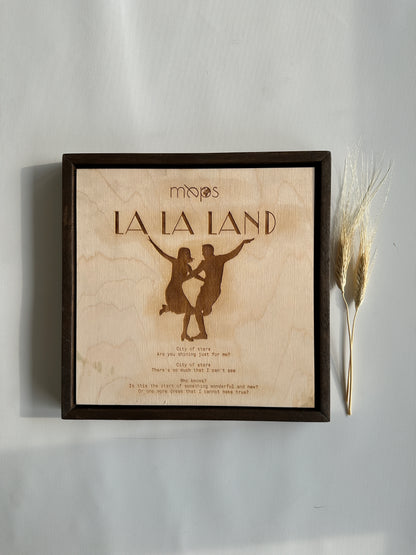 Los Angeles Ahşap Duvar Sanatı – La La Land Design | Sinematik Çizgiler Koleksiyonu