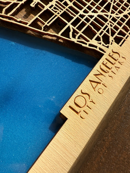 Los Angeles Ahşap Duvar Sanatı – La La Land Design | Sinematik Çizgiler Koleksiyonu