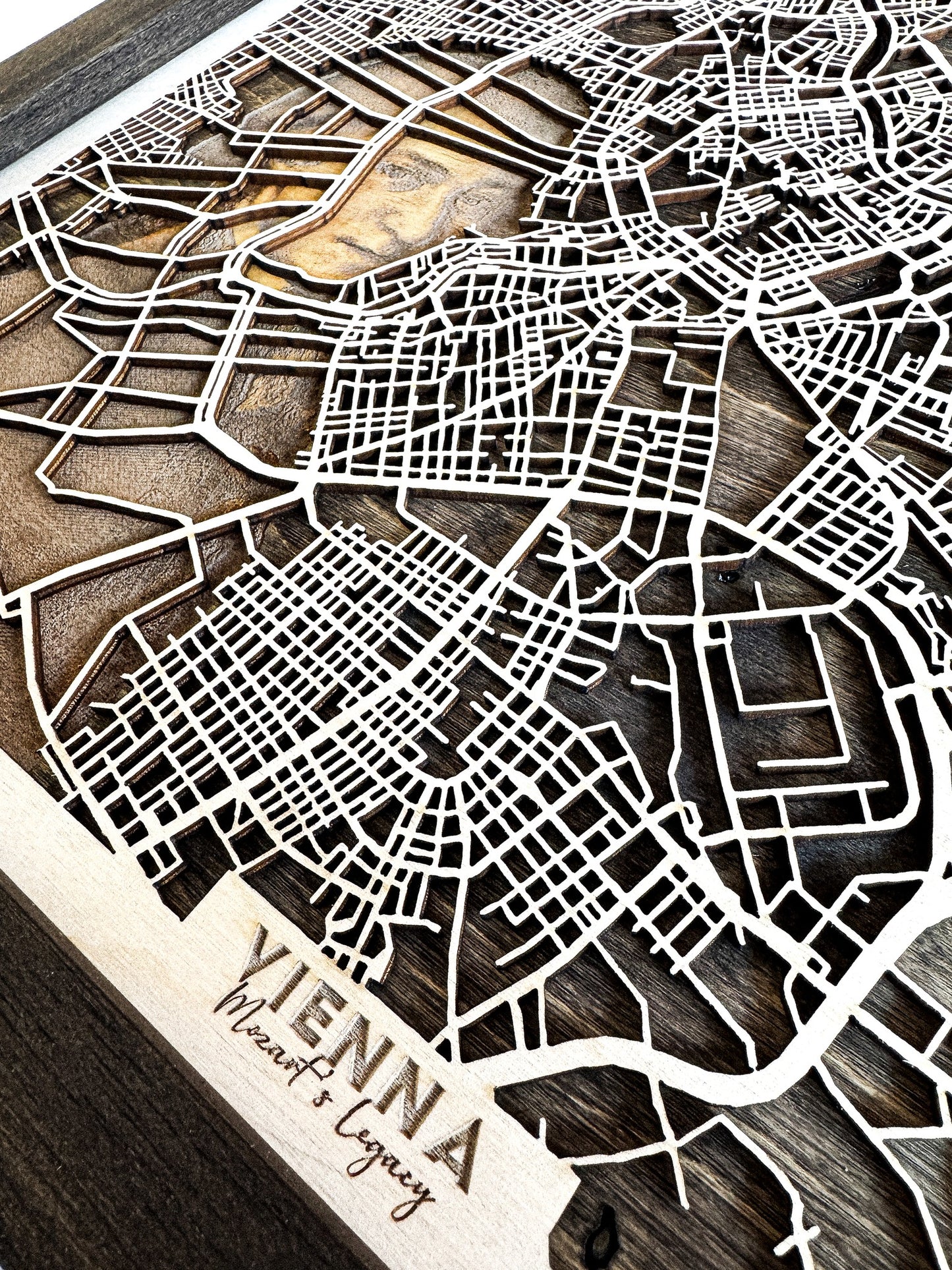 Viyana Ahşap Şehir Haritası – Mozart'ın Mirası | Zamansız Şehir Manzaraları