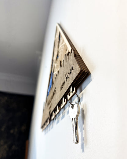 New York Ahşap Anahtarlık – Urban Pulse | City Whispers Koleksiyonu