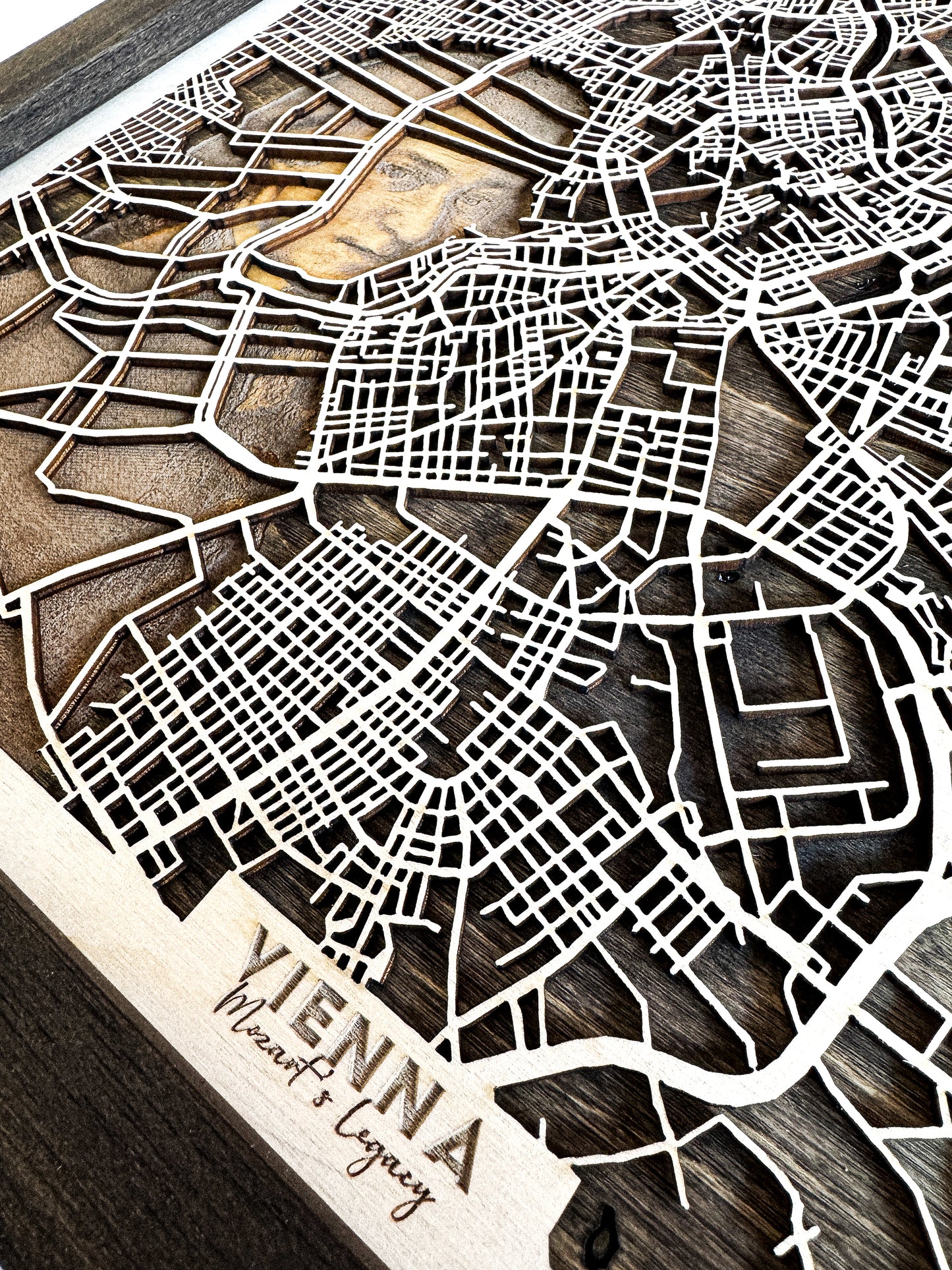 Viyana Ahşap Şehir Haritası – Mozart'ın Mirası | Zamansız Şehir Manzaraları